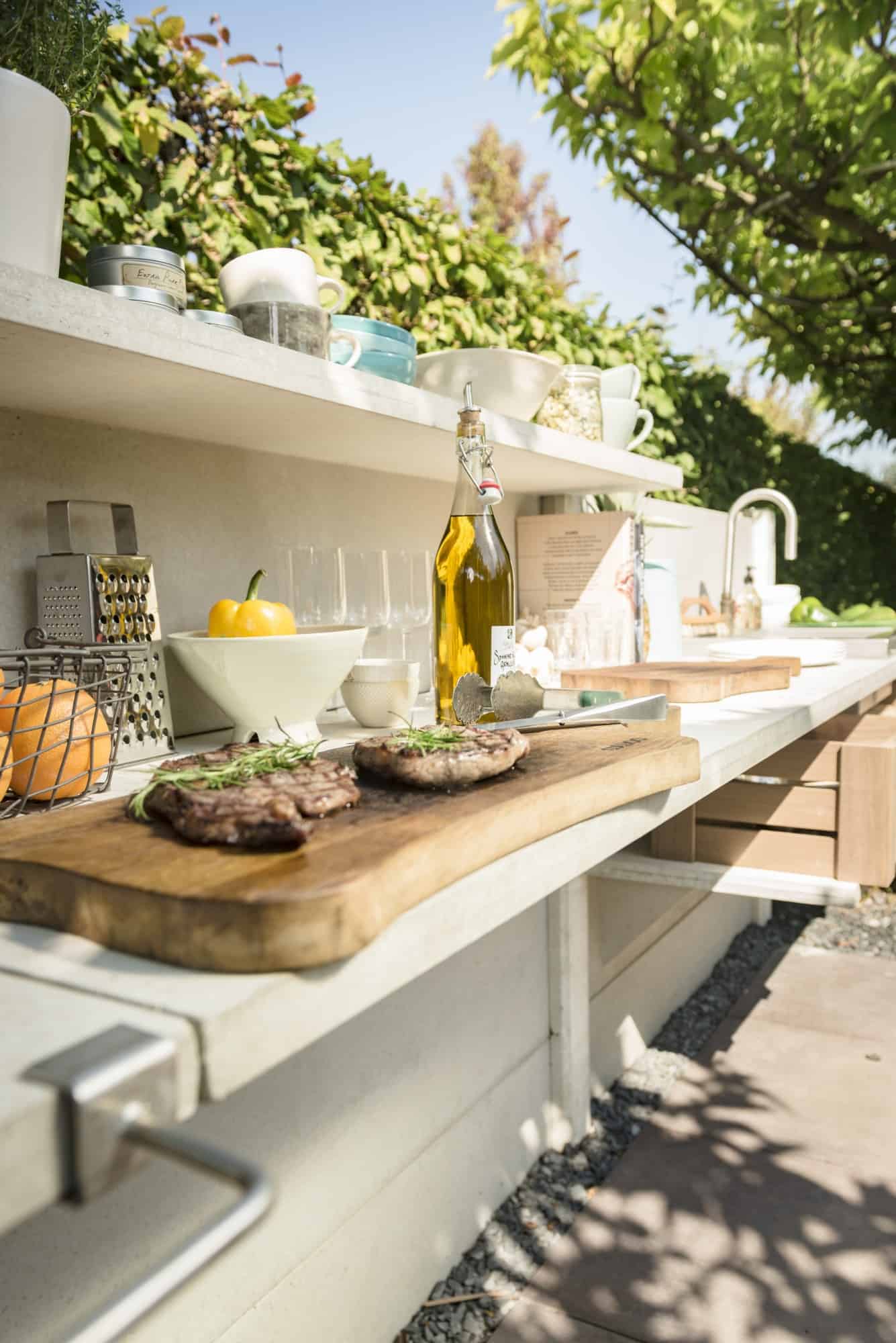 Outdoor Kitchen Design Ideas: WWOO Outdoor Concrete Kitchen